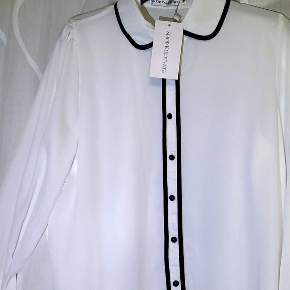 Shop Kultivate Tops Nwt Shop Kultivate Blouse Poshmark